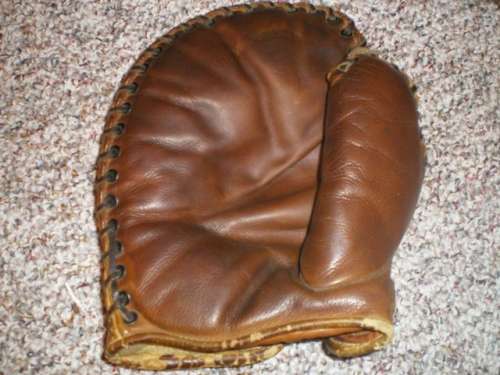 Johnny Mize Bacharach Rasin Co. Basemitt Front